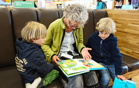 četiri saveta kako da pomognete bakama i dekama da započnu tradiciju čitanja sa svojim unučićima laguna knjige