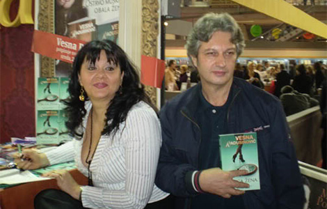 vesna radusinović i milisav popović danas su potpisivali svoje knjige laguna knjige
