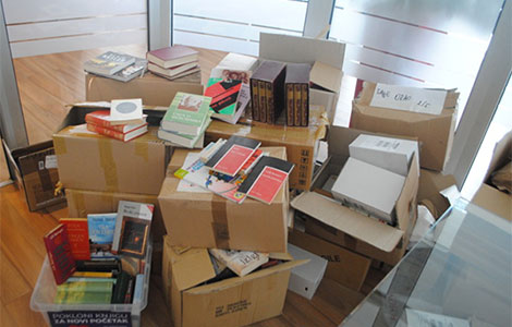 humanitarna akcija pokloni knjigu za novi početak nastavlja se i dalje laguna knjige